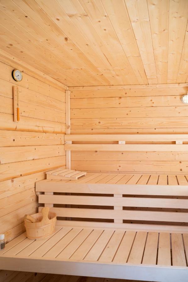 Zen-Bungalow No 1 Met Sauna En Hottub Rheezerveen Exterior foto